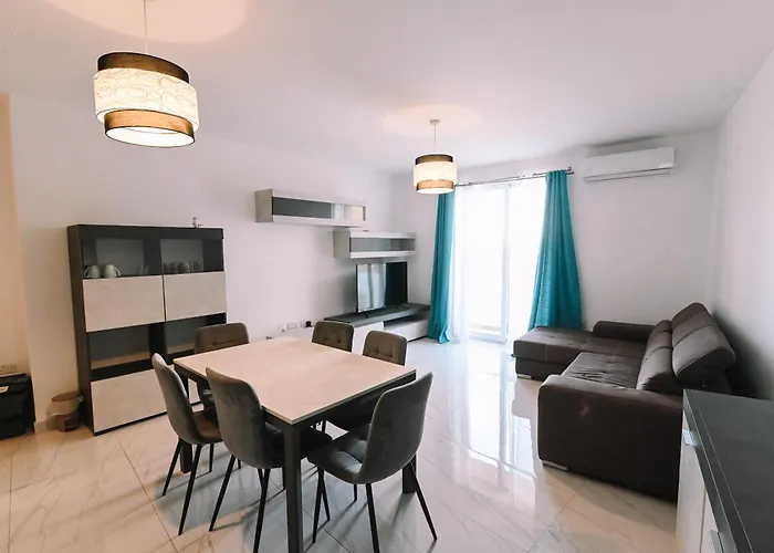 Spacious 3 Bedroom In Sliema!