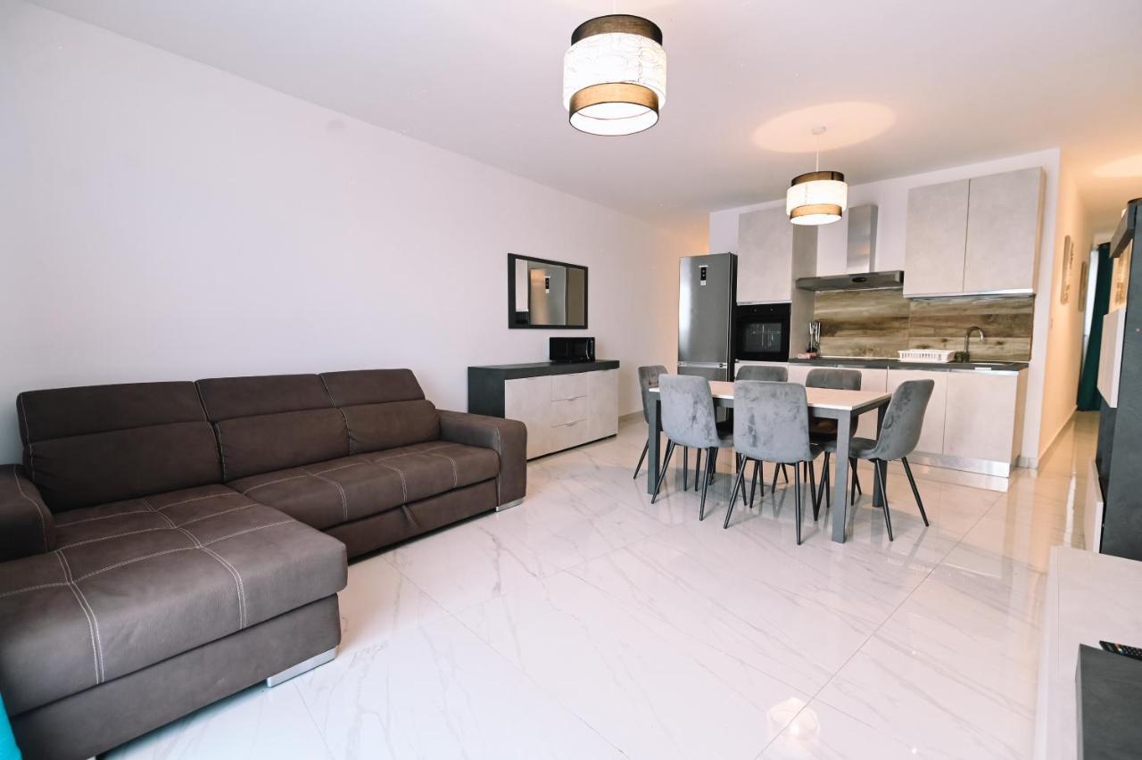 Appartement Spacious 3 Bedroom In Sliema! *