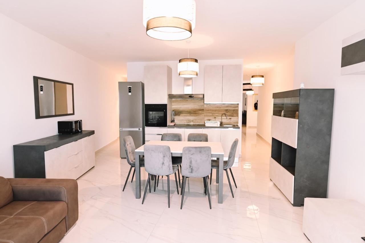 Spacious 3 Bedroom In Sliema! Apartment