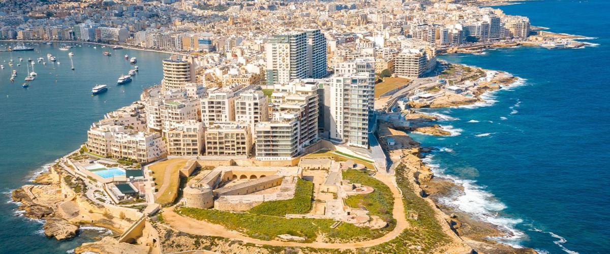 Spacious 3 Bedroom In Sliema! *